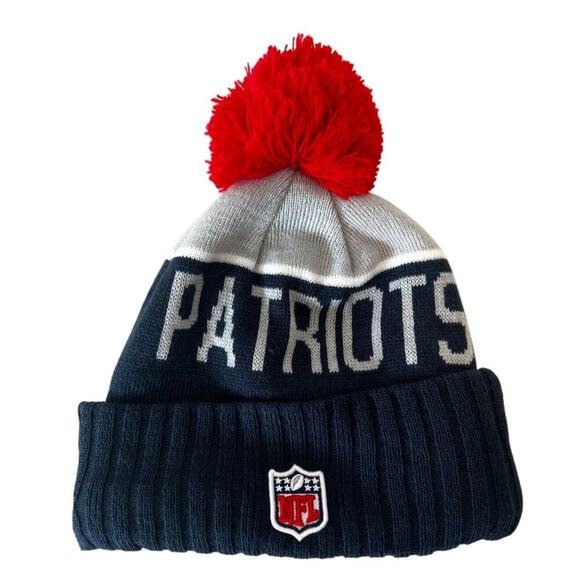 New Era Patriots Youth Sport Knit Beanie  NFL Winter Hat With Pom Pom, NWT - Picture 2 of 4